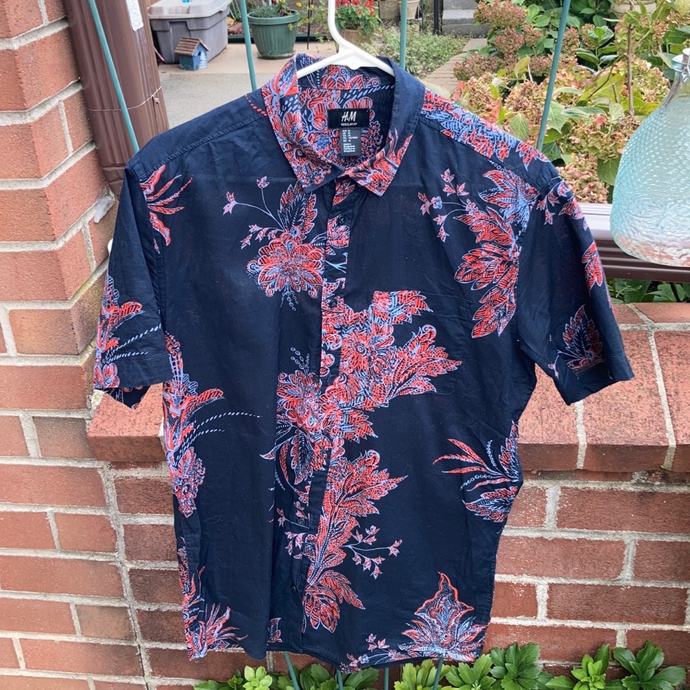 H&M Floral Short Sleeve Dress Shirt